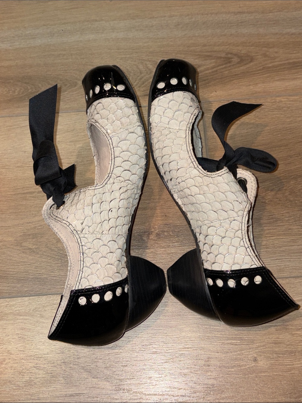 All Black,  Mary Jane shoes, Euro size 41. - Picture 3 of 7
